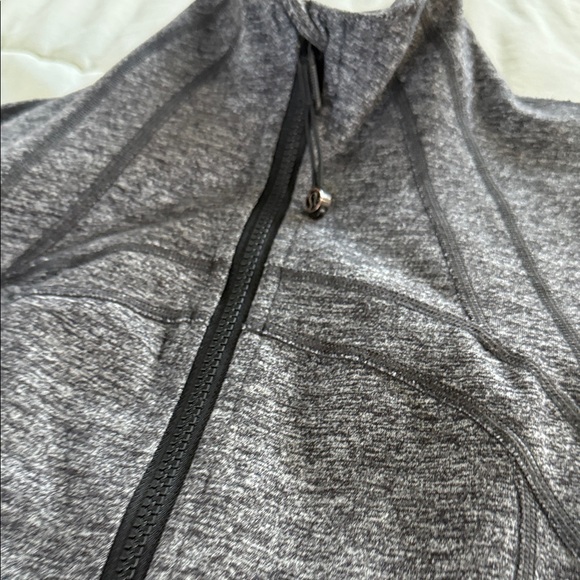 Lululemon - Picture 6 of 7